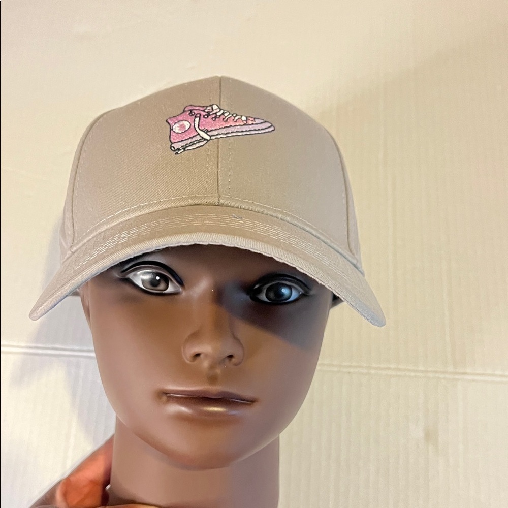 Gray Cap with Pink Sneaker Embroidery NWT - Picture 8 of 10